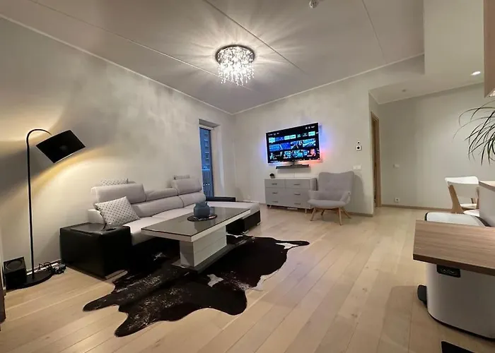 Cozy App - 400M From Historic Old Town City Centre