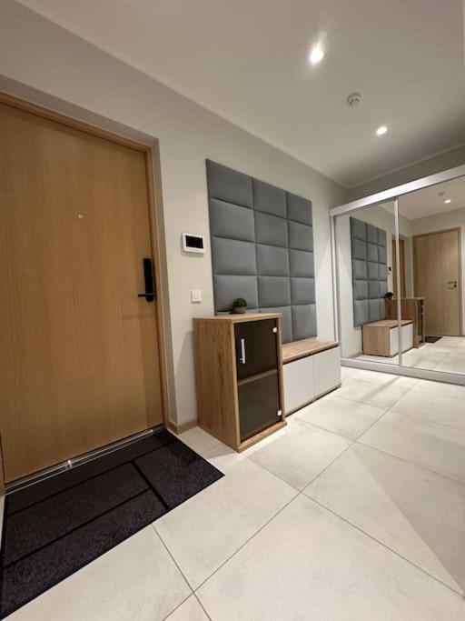 Leilighet Cozy App - 400m From Historic Old Town Centre *